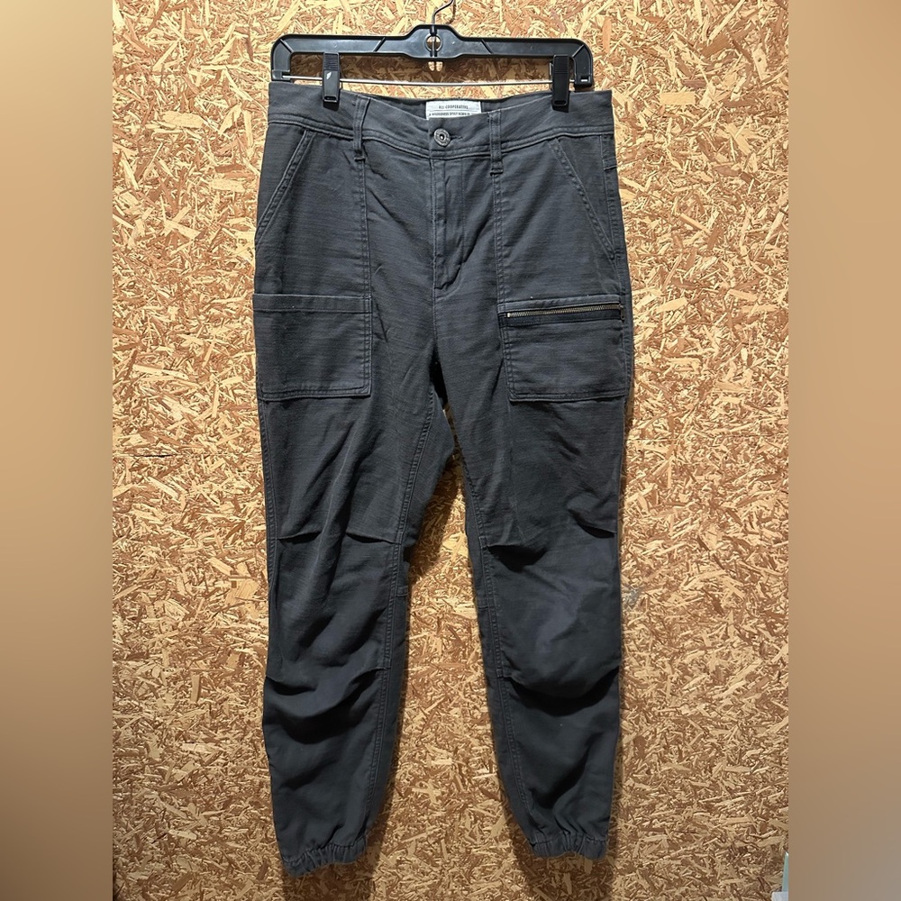 REI Cooperative Women’s Gray Cargo Joggers Size 8